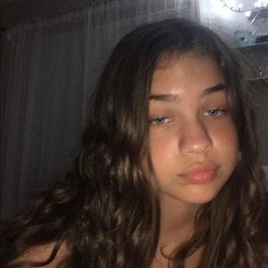 Meet your Posher, Claire